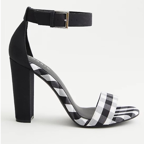 TORRID NWT BLACK & WHITE GINGHAM TAPERED HEEL (WW) - Picture 5 of 5